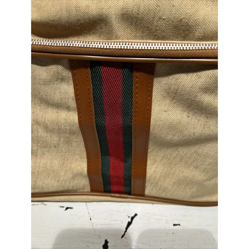 Mr Roberts RARE‎ Vtg Beige  Carry On Travel Bag w/ Green Red “Status Stripe”